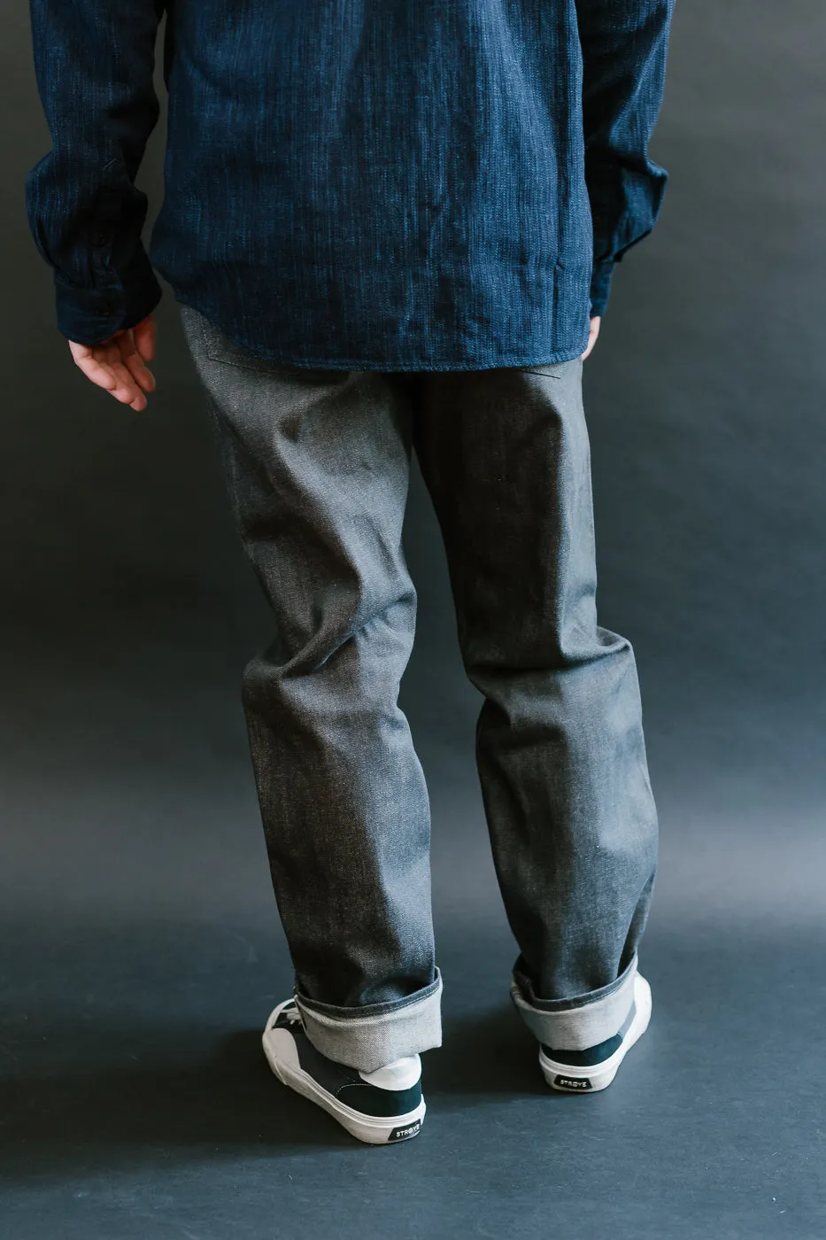 0605-70G - 14oz - Grey Selvedge Denim - Natural Tapered