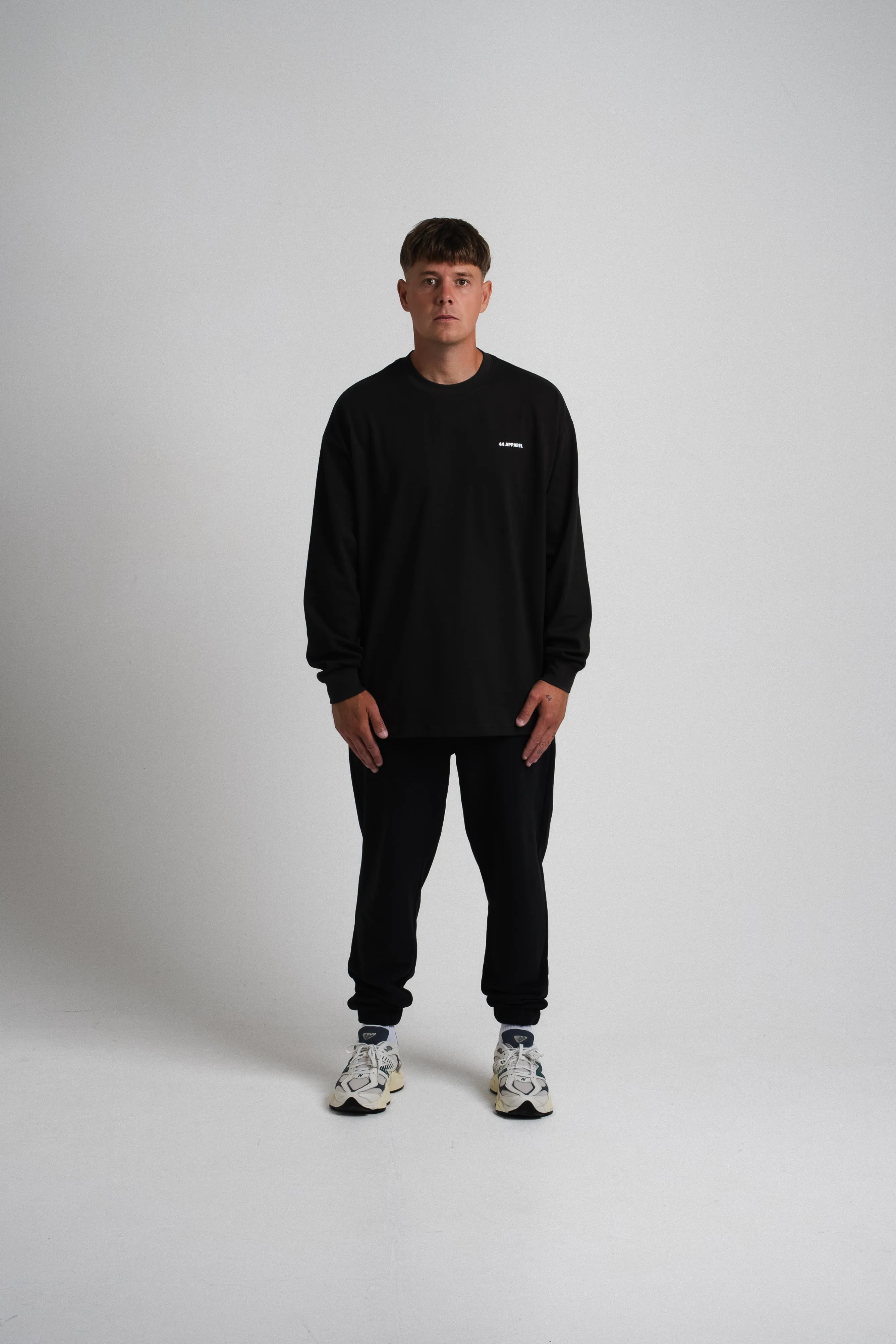 44 APPAREL OVERSIZED LONG SLEEVE T-SHIRT - WASHED BLACK