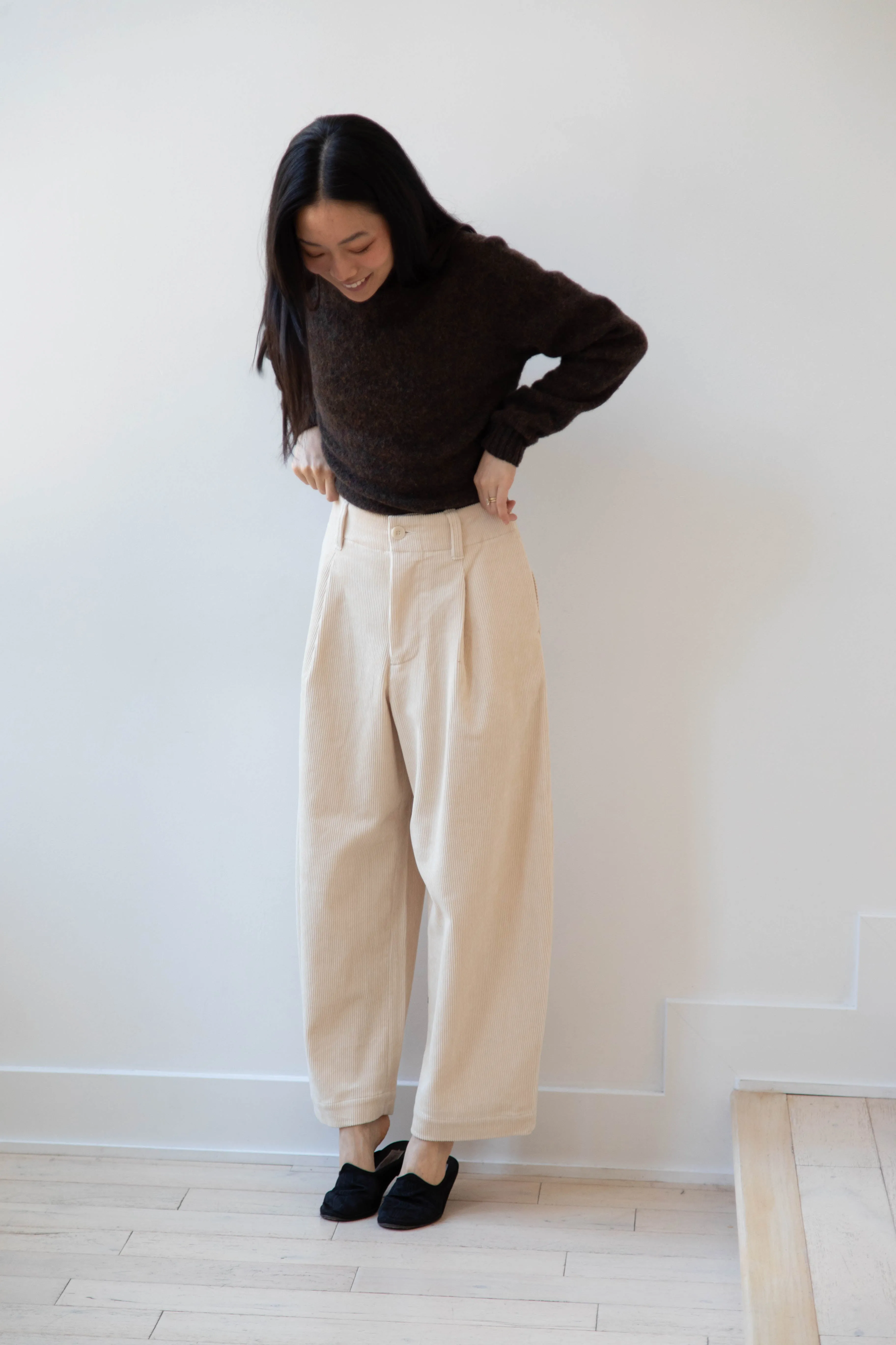 Aseedonclöud | HW Wide Corduroy Trousers in Off White