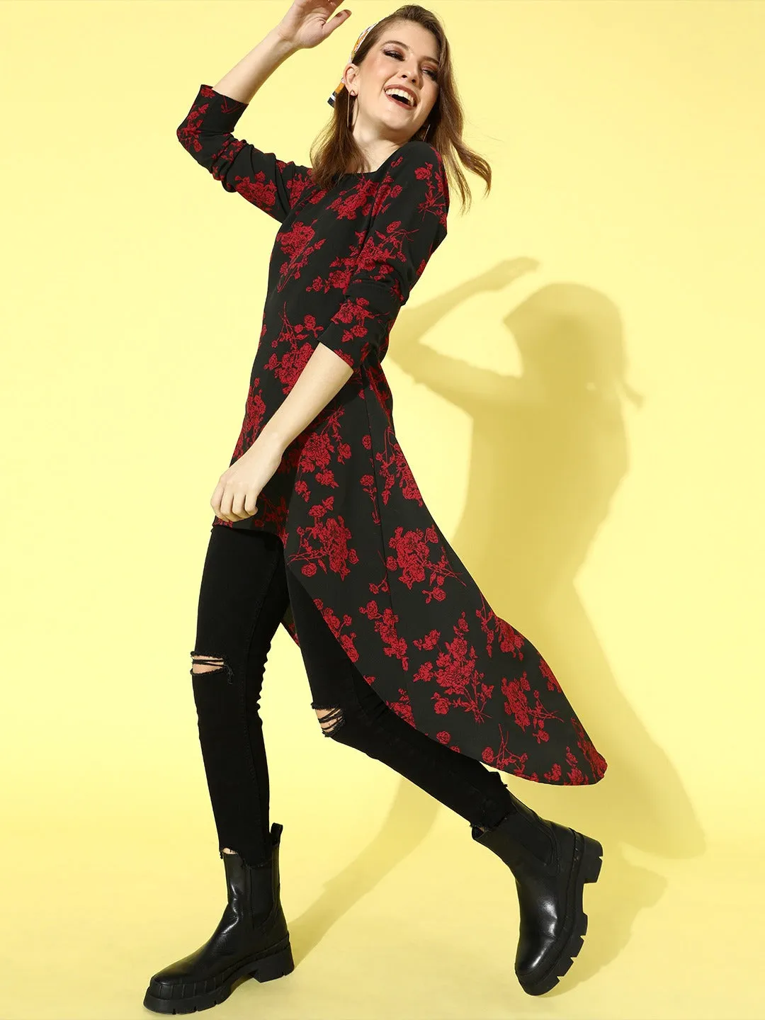 Berrylush Women Black & Red Floral Printed Asymmetric Tunic