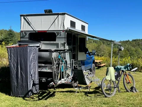 Customer Classified: 2020 Ford F250 and Woolrich Hawk Flatbed Four Wheel Camper Combo