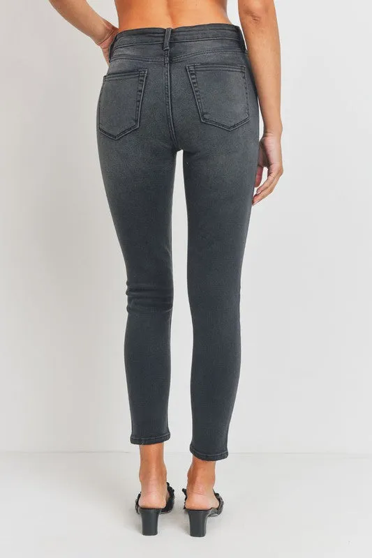 HIGH-RISE VINTAGE SKINNY JEANS (WASHED BLACK)