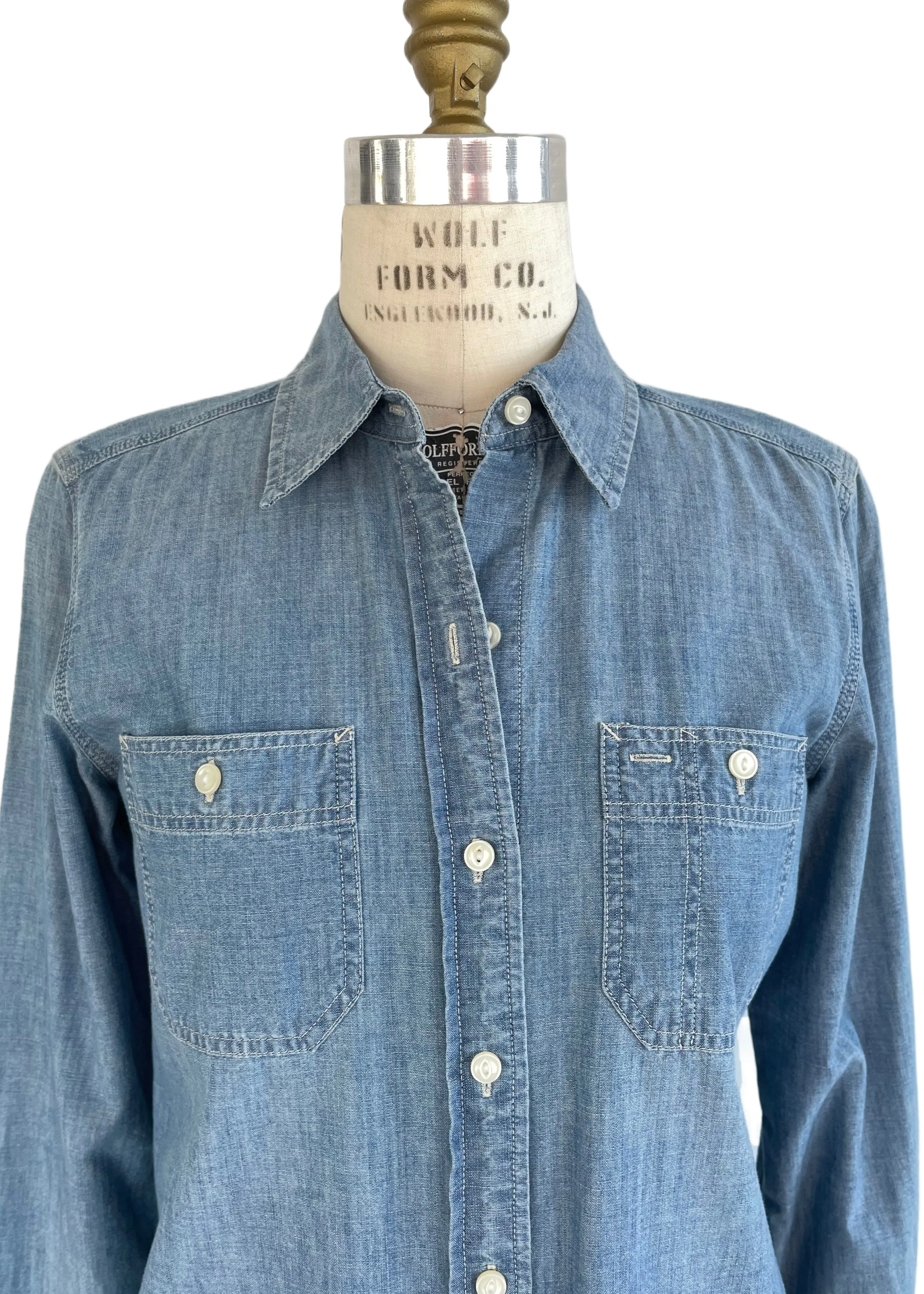 LAUREN RALPH LAUREN Women's blue chambray button up shirt w/ 2 chest pockets, XS