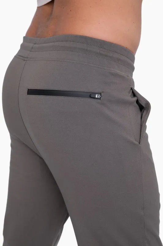 Men's Sleek Knit Performance Joggers