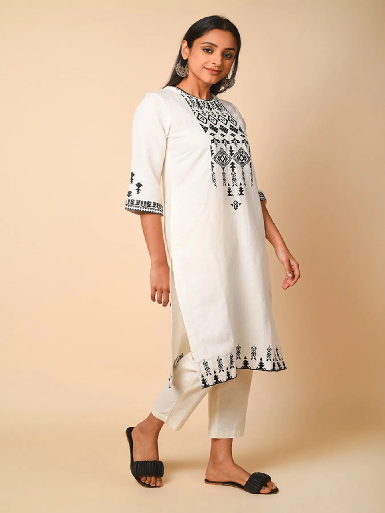 Monochrome Linen Kurta Set