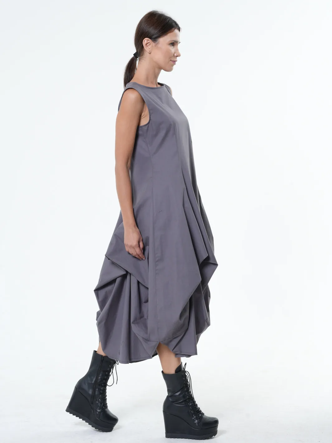 Sleeveless Gray Dress With Drappings