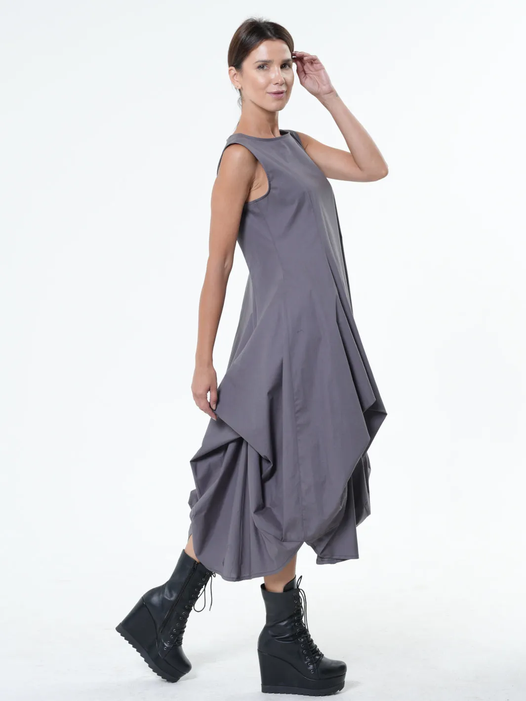 Sleeveless Gray Dress With Drappings