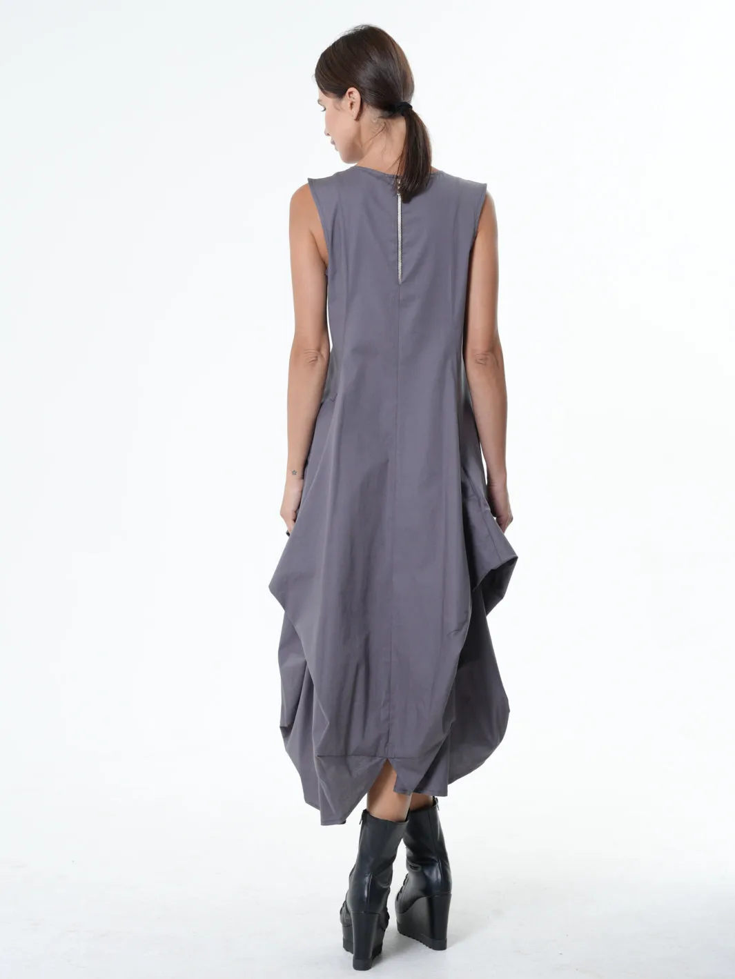 Sleeveless Gray Dress With Drappings