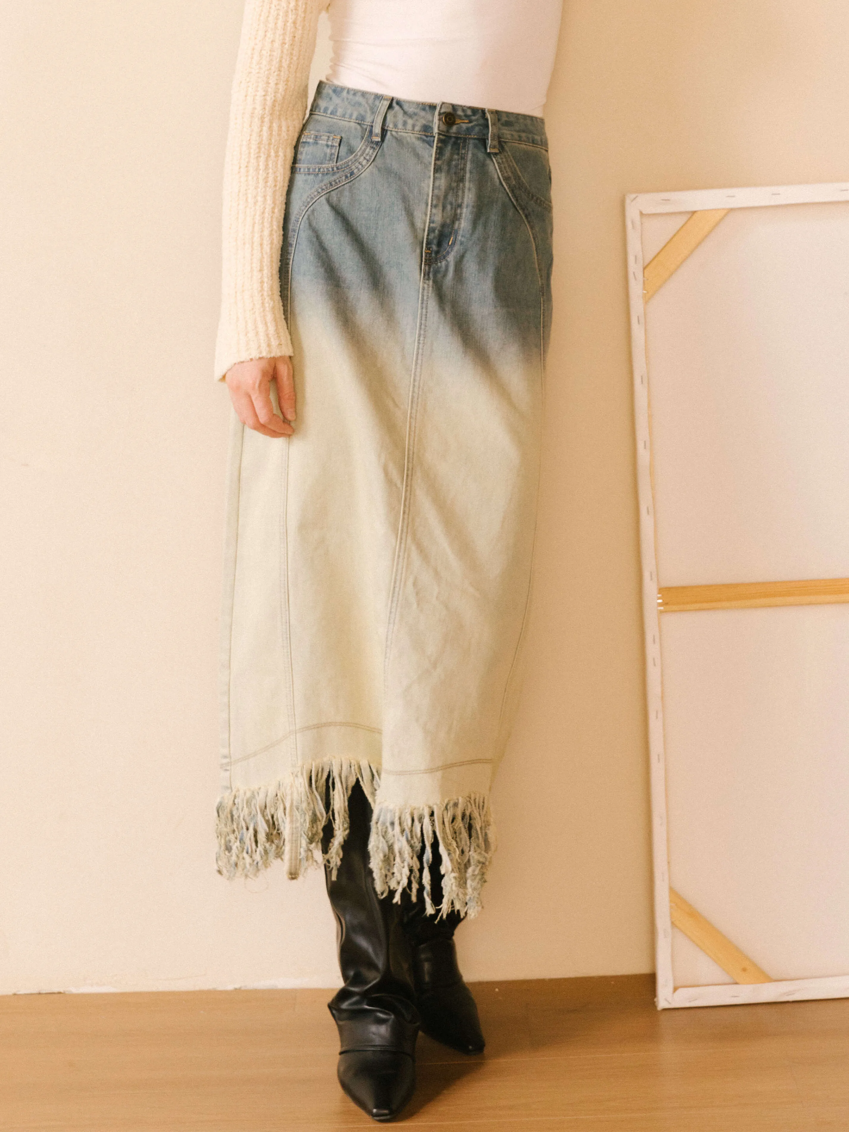 Stone Washed Demin Skirt with Frayed Hem