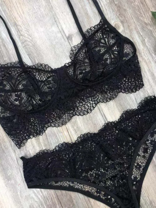 Women's Elegant Lace Bra And Pants Lingerie Set